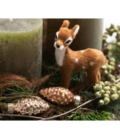 Adventsgesteck Ebony, Ca. Ø33/H26 Cm -Ubbink Verkäufe 6424634 6424642 6424659 WE DE 001 EbonyAdvent2022